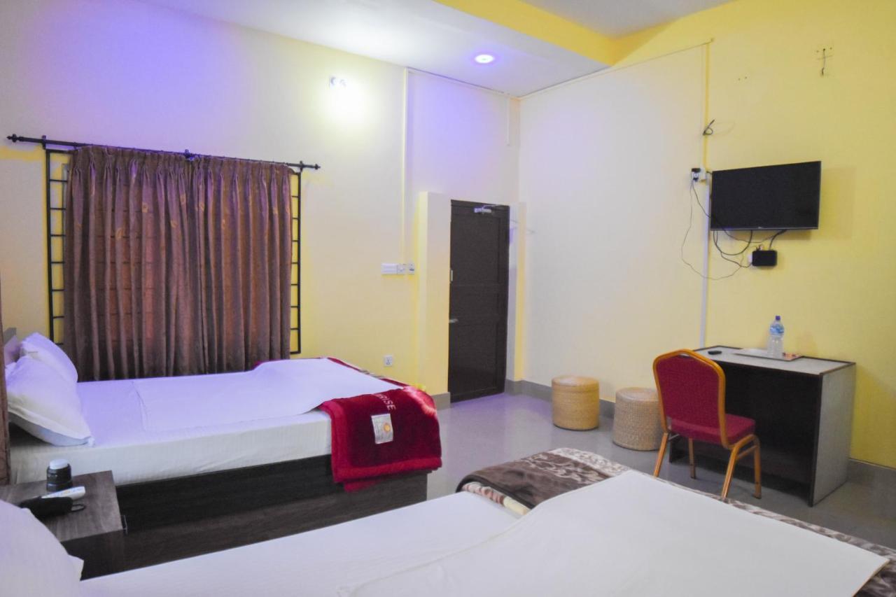 Galaxy Guest House Bhairāhawā Exteriör bild